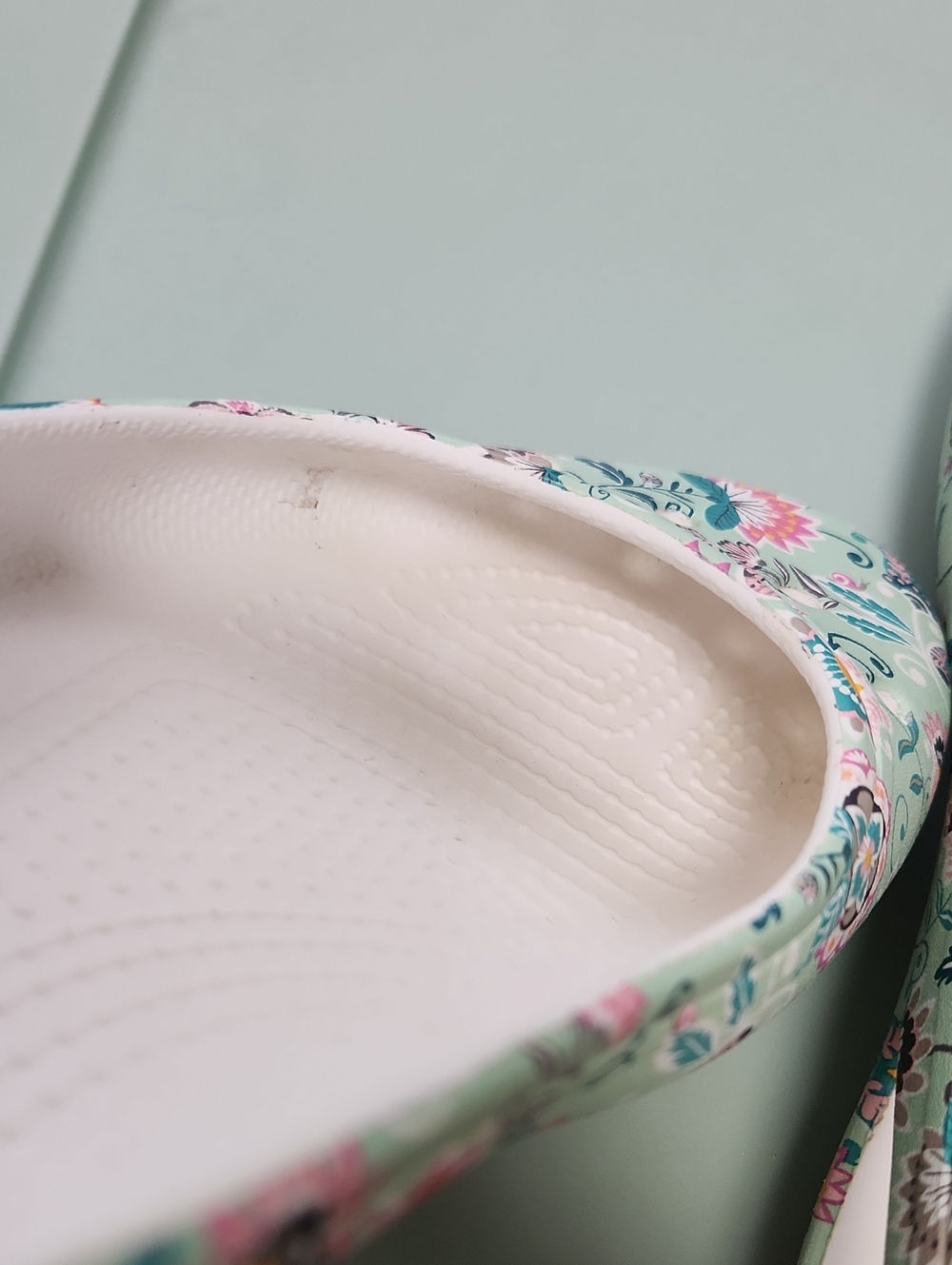 Vera Bradley Crocs Flats - Picture 8 of 9
